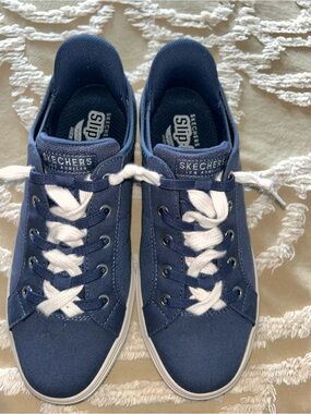 Sketchers  Los Angeles sneakers Slip ins 7.5 wide RARE